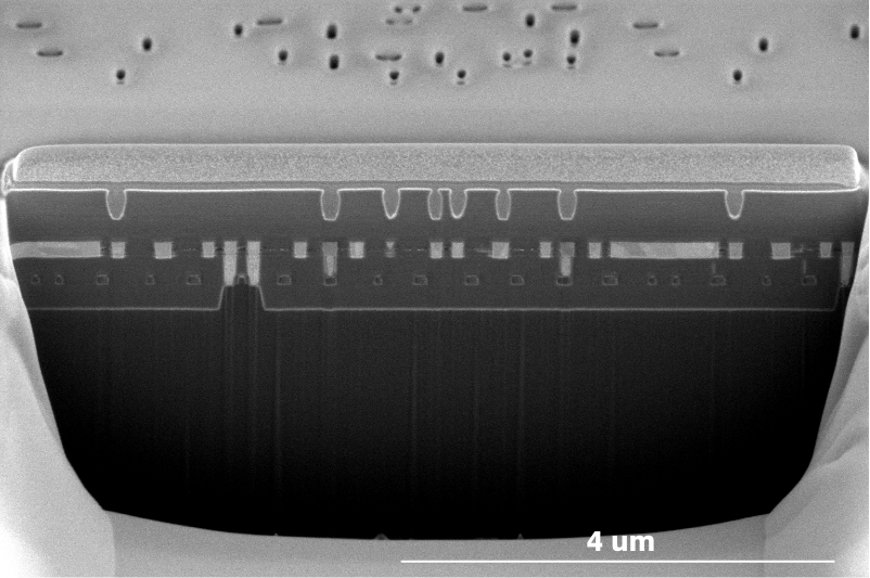 SEM-Analysebilder – IC-Chip